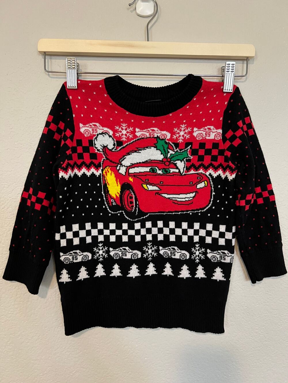 Disney Pixar Cars 4T Lightning McQueen Mistletoe Knit Ugly Sweater Santa Hat